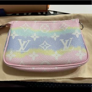 ❌SOLD❌ Louis Vuitton Escale Mini Pochette